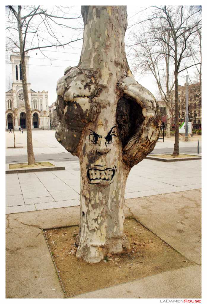 Ladamenrouge s-tree-t'art 1