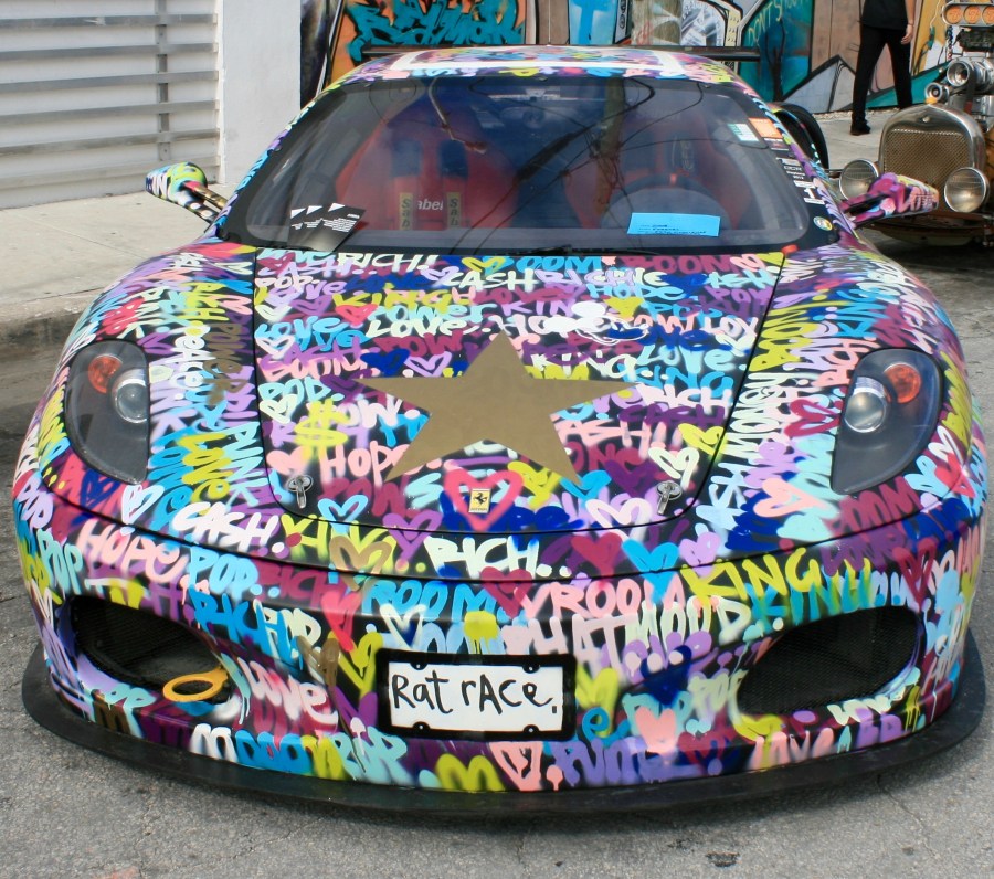 winwood-car-custom-ferrari