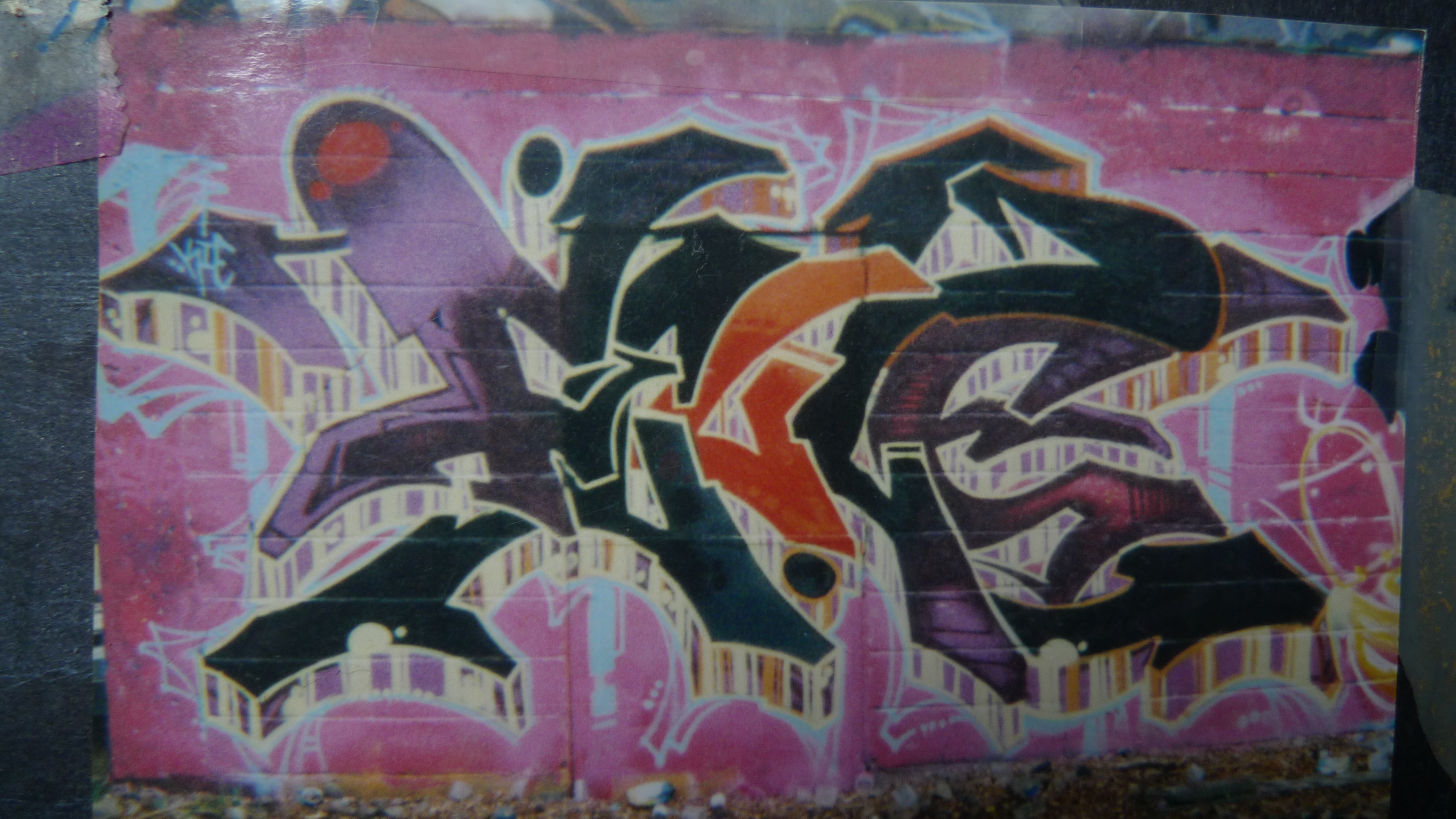 AFRO l 100% GRAFFITI, 100% VANDALE – PARiS TONKAR WebZiNE, image size:3968x2232